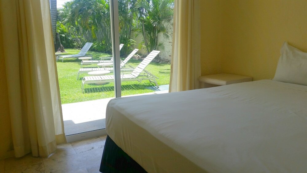 Фото Hotel Villamar Princesa Suites