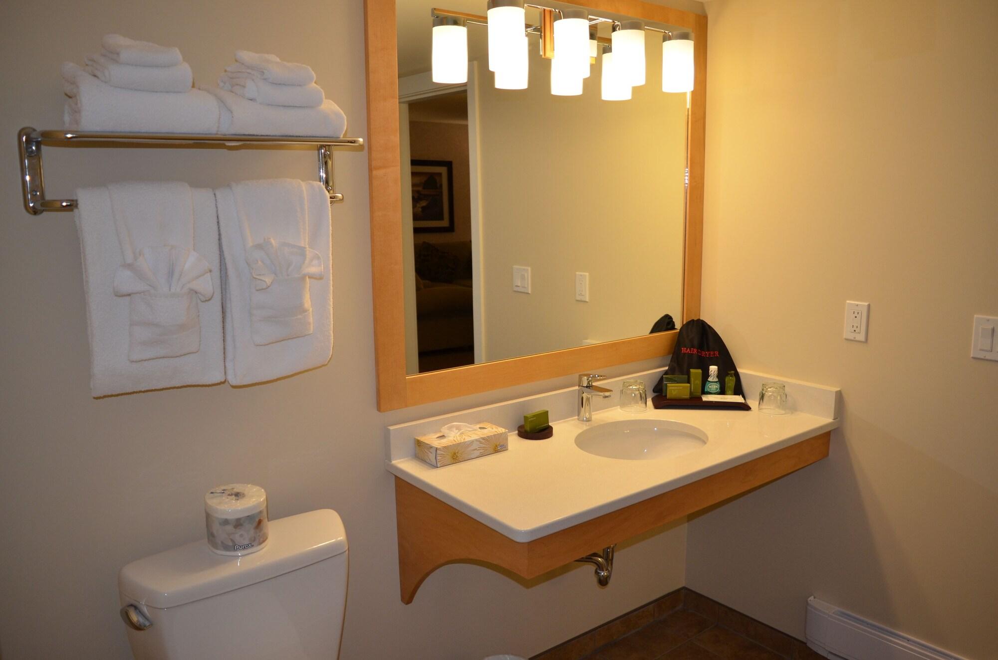 Фото Inn On Long Lake