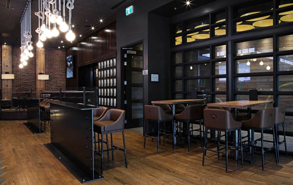 Фото Sandman Hotel Vancouver Downtown