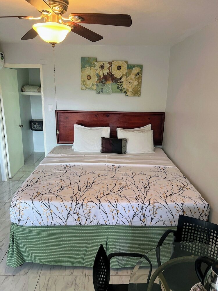 Фото Paradise on the Rocks