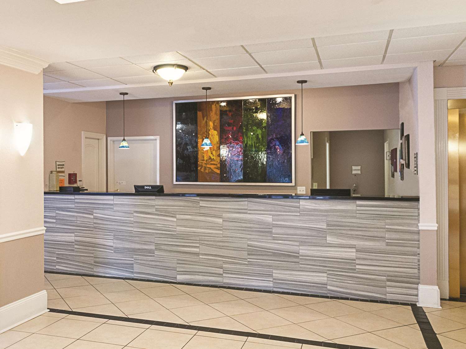 Фото La Quinta Inn & Suites by Wyndham Slidell - North Shore Area