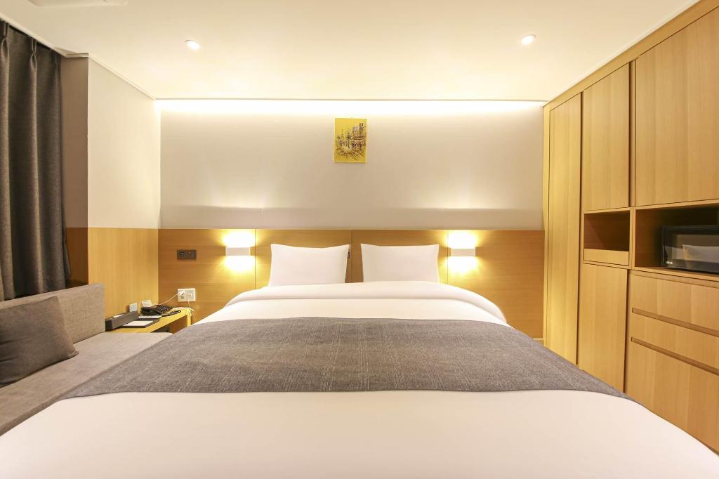 Фото R&b Business Hotel