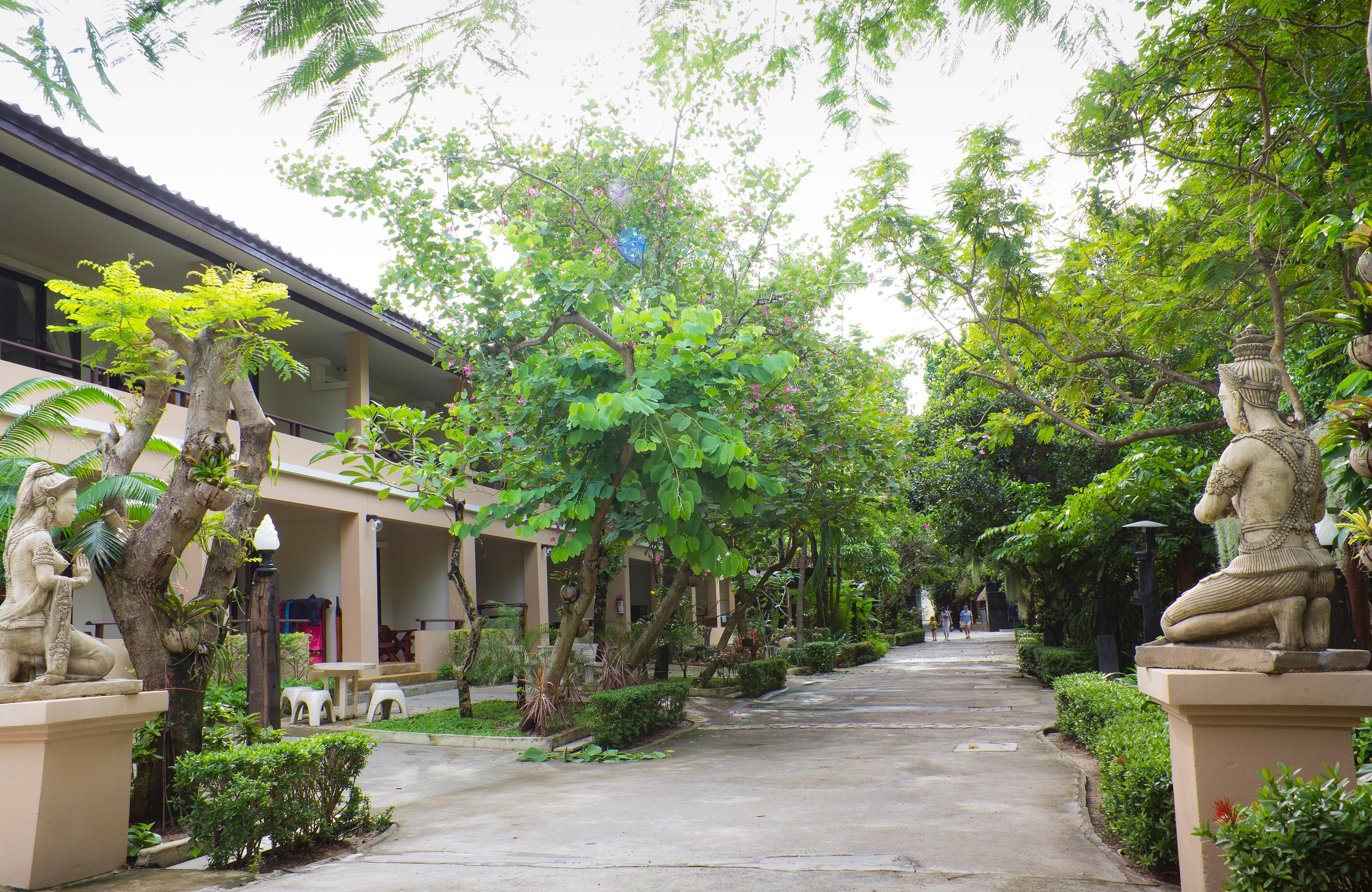 Фото Niranapa Boutique Resort