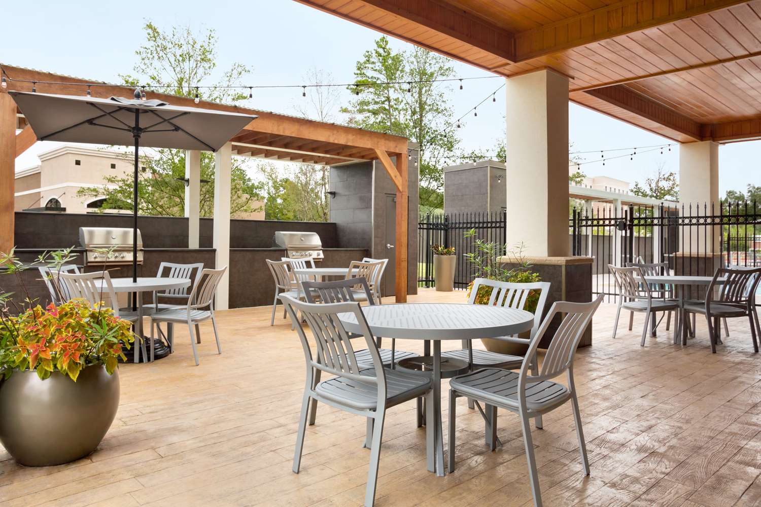 Фото Home2 Suites by Hilton Shenandoah The Woodlands