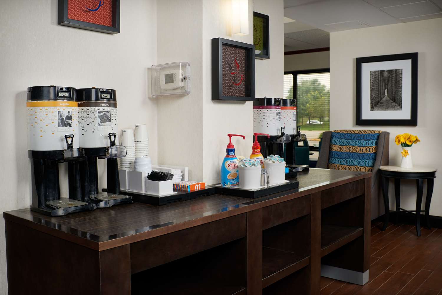 Фото Hampton Inn Ann Arbor-South