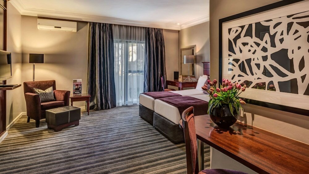 Фото Southern Sun Katherine Street