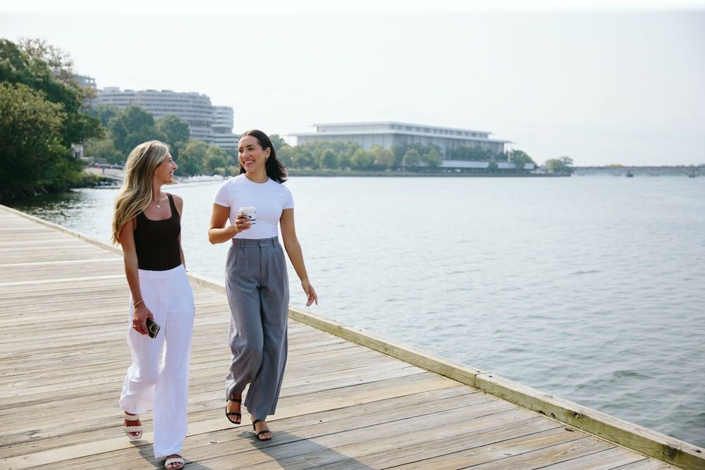 Фото Melrose Georgetown Hotel