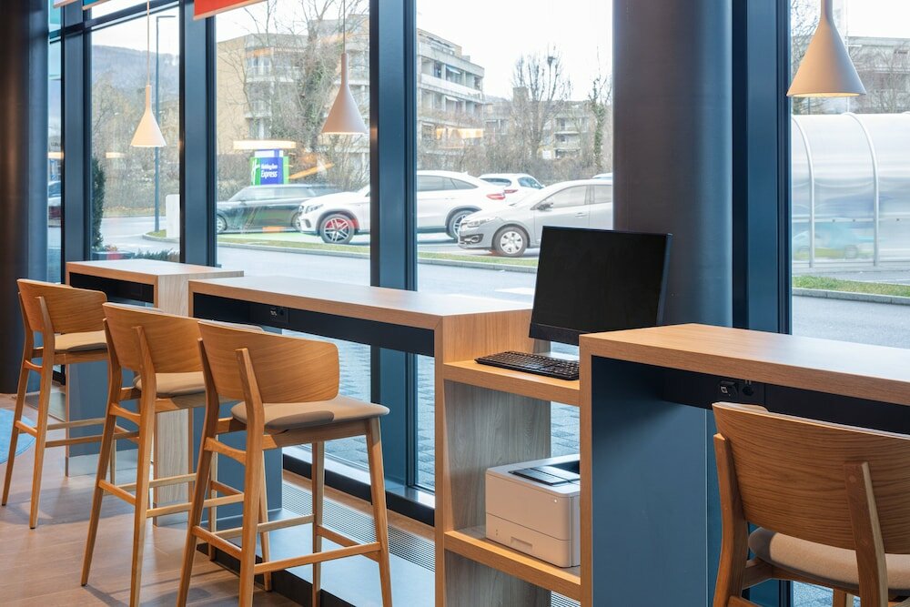 Фото Holiday Inn Express - Aarburg - Oftringen, an Ihg Hotel