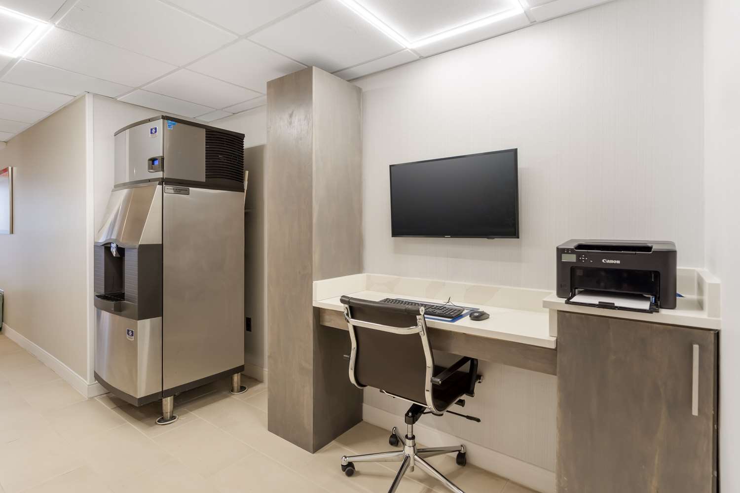 Фото Best Western Glenview -Chicagoland Inn and Suites