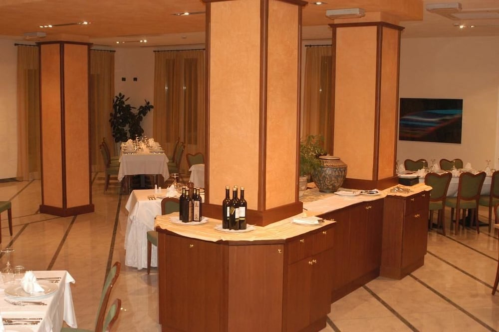 Фото Hotel Conte Verde