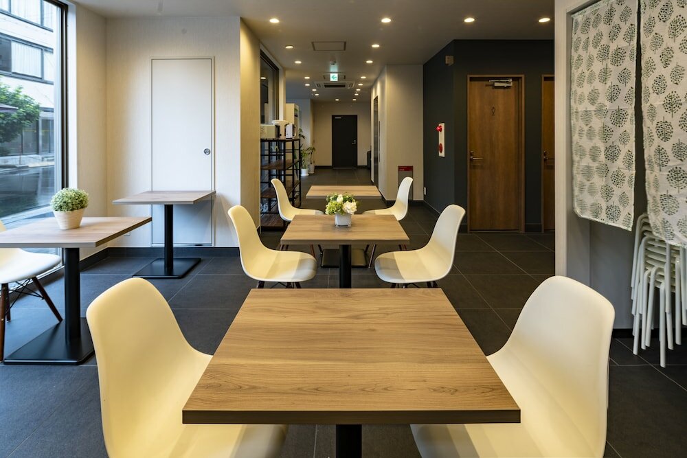 Фото Floral Hotel Sakaisujihonmachi Osaka