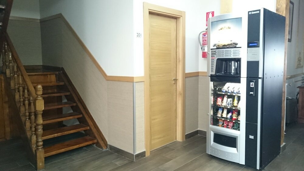 Фото Hostal El Pilar