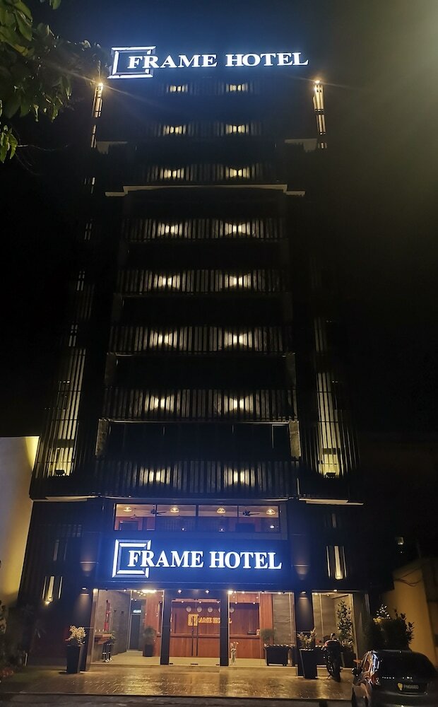 Фото Frame Hotel