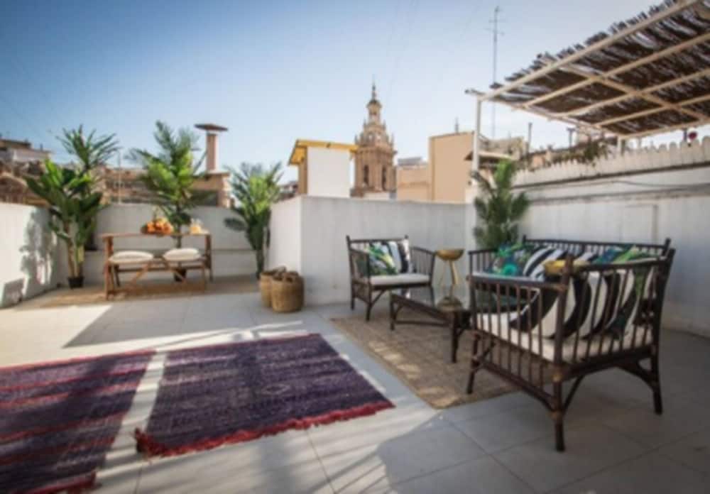 Фото Cosy Rooms Embajador