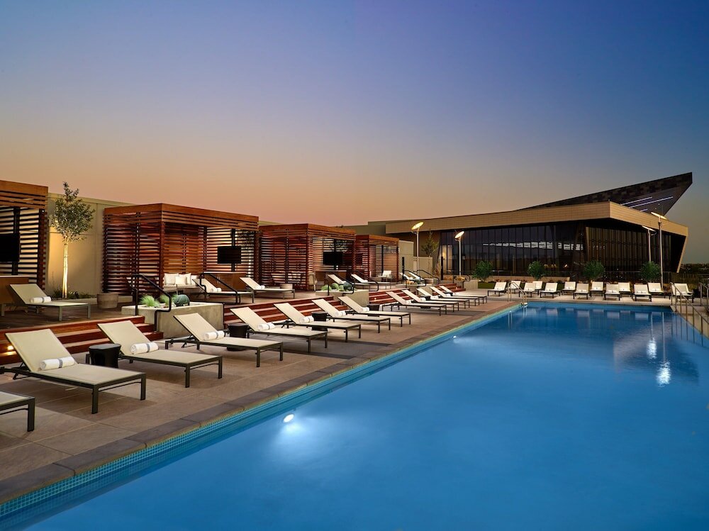 Фото Omni Oklahoma City Hotel