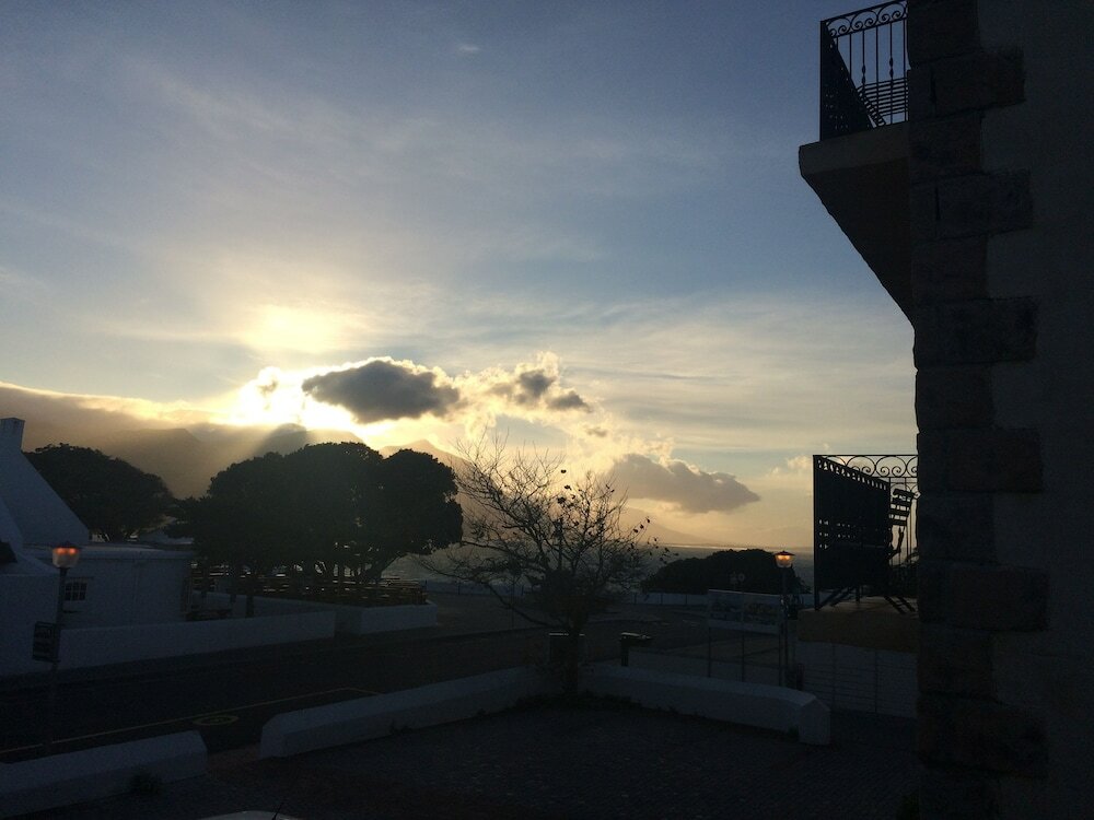 Фото Auberge Burgundy Guest House