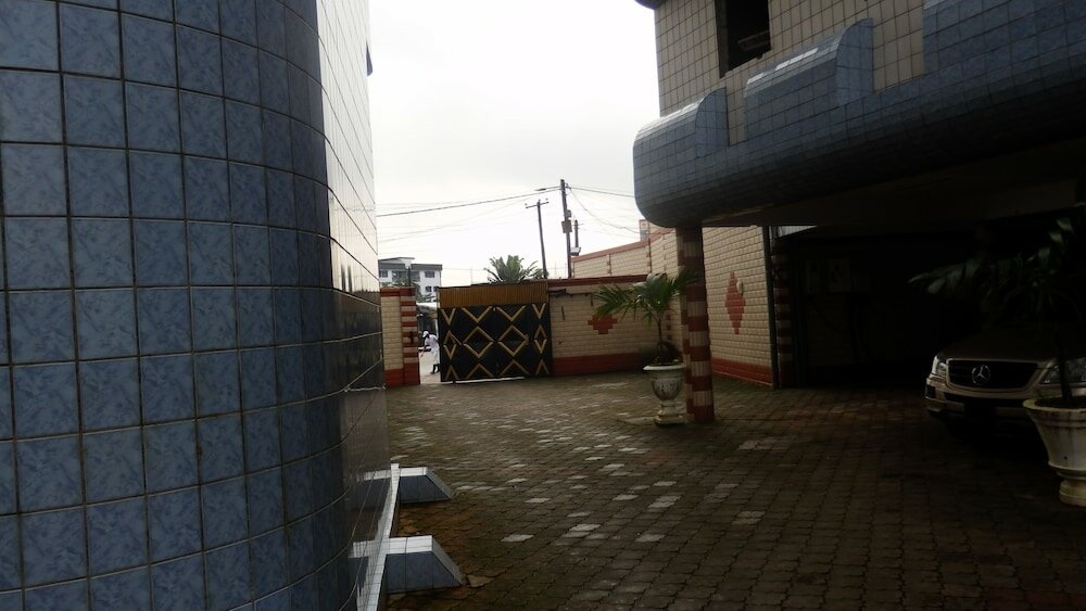 Фото Afrique Hotel Douala Airport