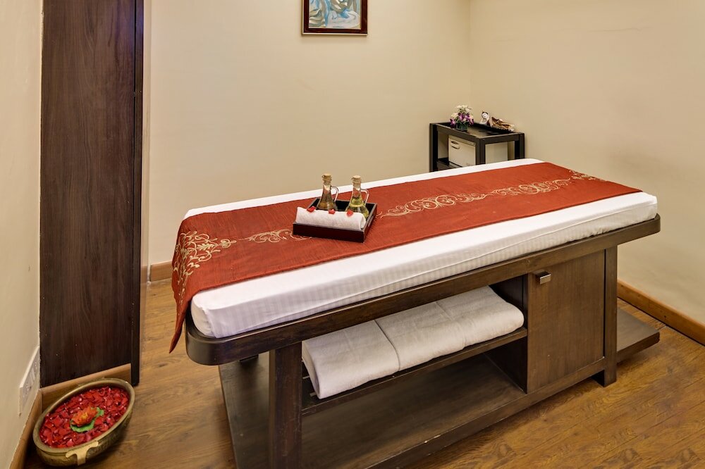 Фото Goldfinch Hotel Mumbai