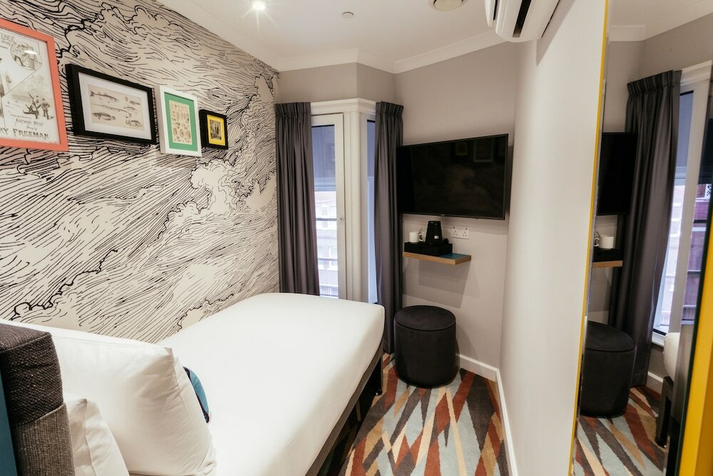 Фото Oliver Plaza