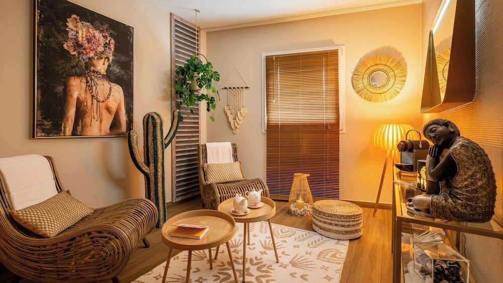 Фото Kyriad Prestige Vannes Centre - Palais des Arts