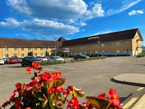 Гостиница Hotelli Jokipuisto в Кюменлааксо