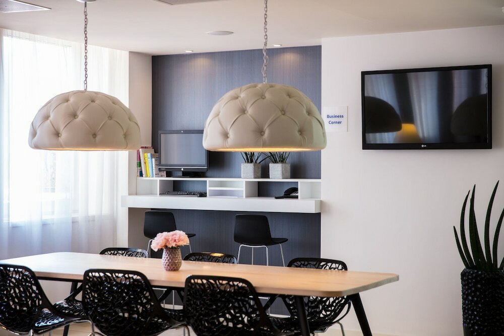 Фото Holiday Inn Express Arnhem