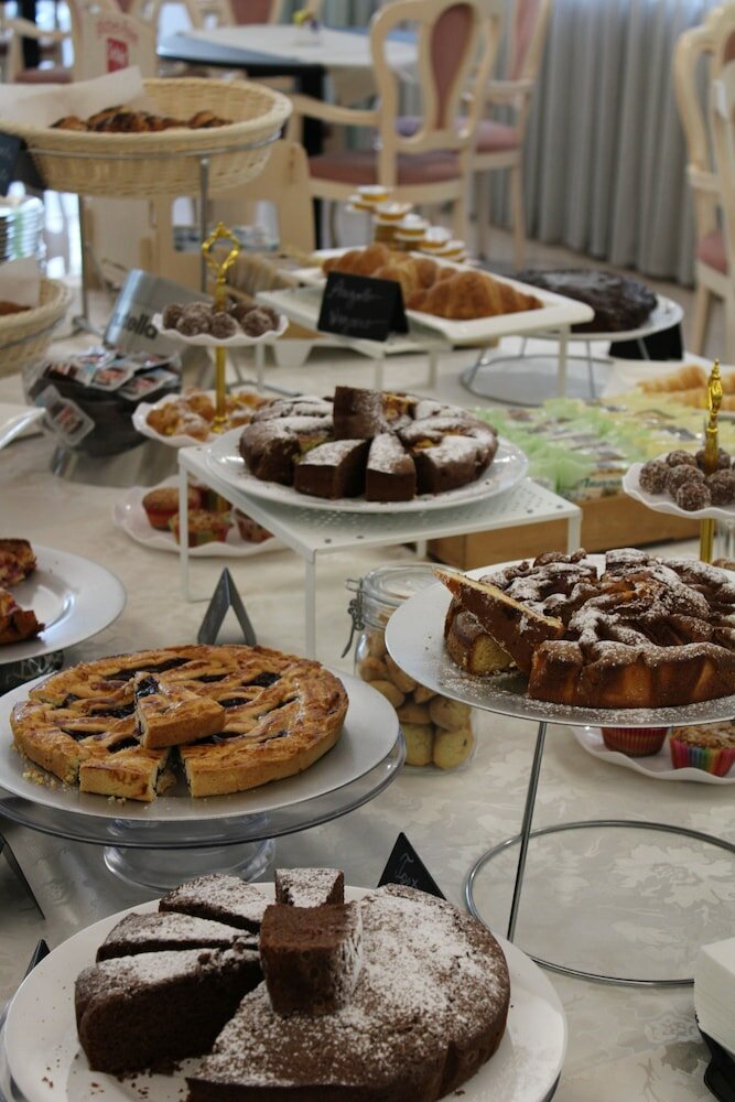 Фото Hotel Royal Plaza