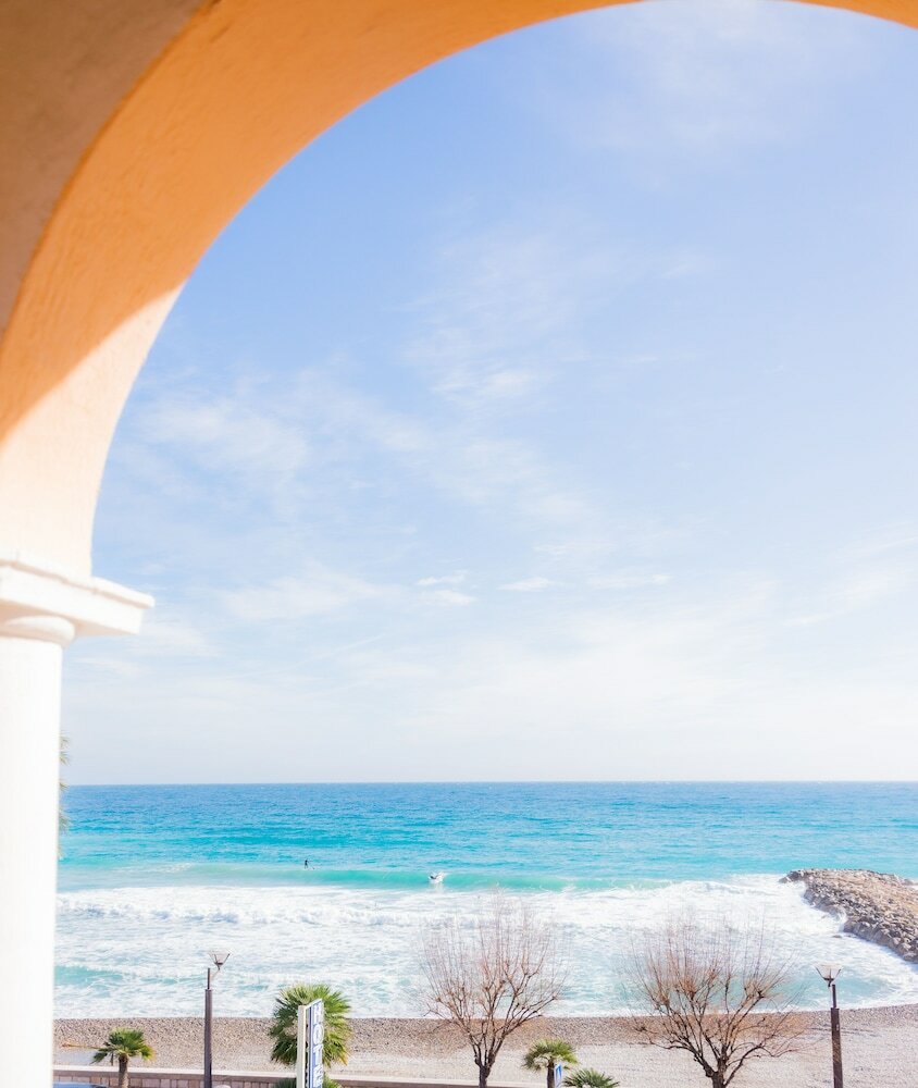 Фото Reine D'Azur Hotel