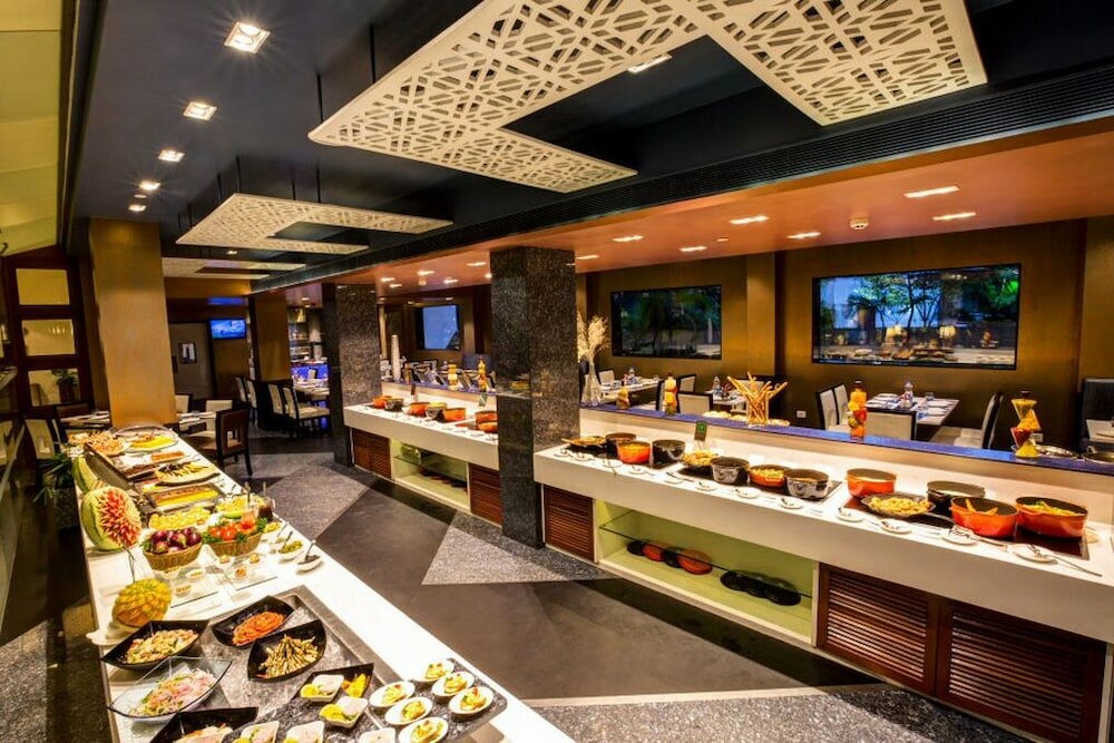 Фото Radha Regent