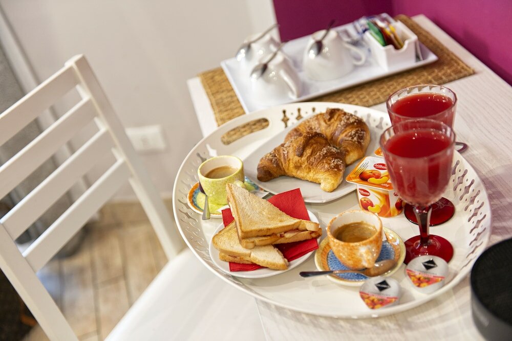 Фото Гостевой Дом Five Rooms Rome