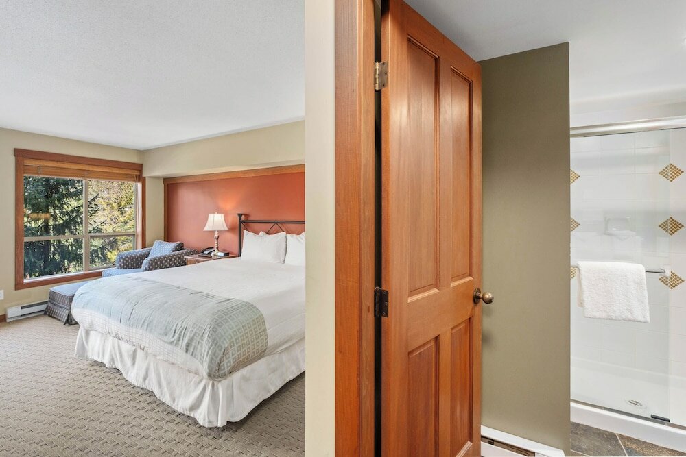 Фото Horstman House by Whistler Premier