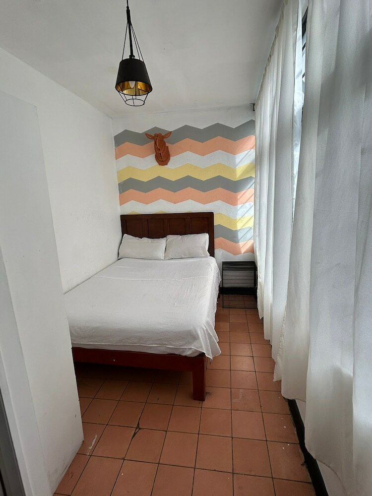 Фото Blue Pepper Hostel & Bar