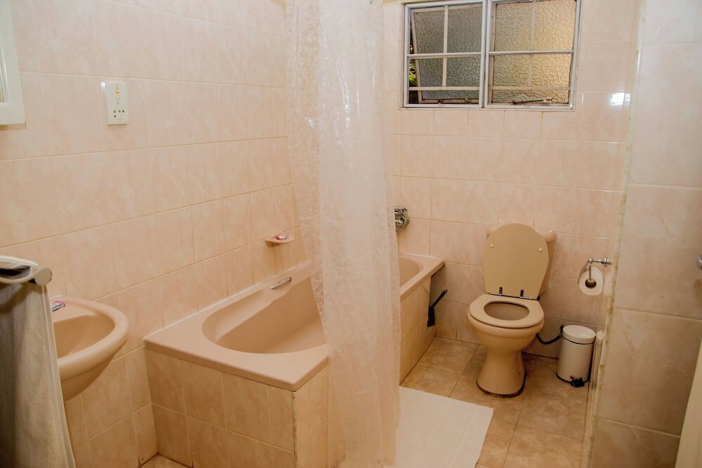 Фото Mosi-O-Tunya Executive Lodge