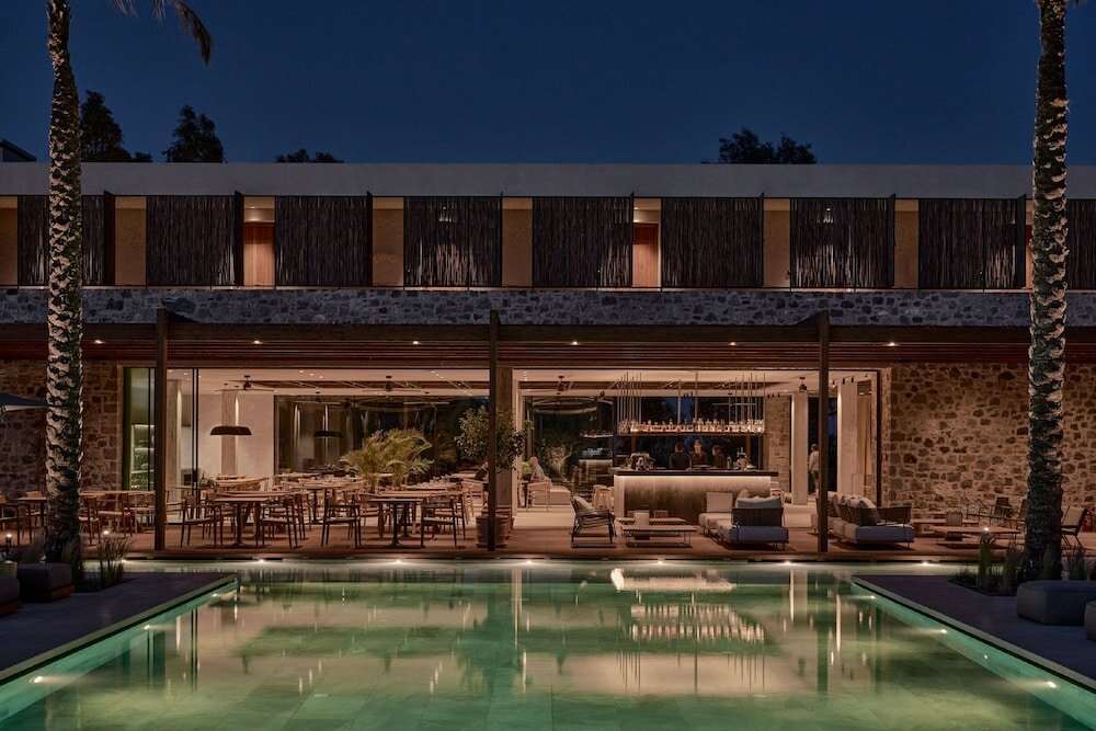 Фото Theros All Suite Hotel - Adults Only