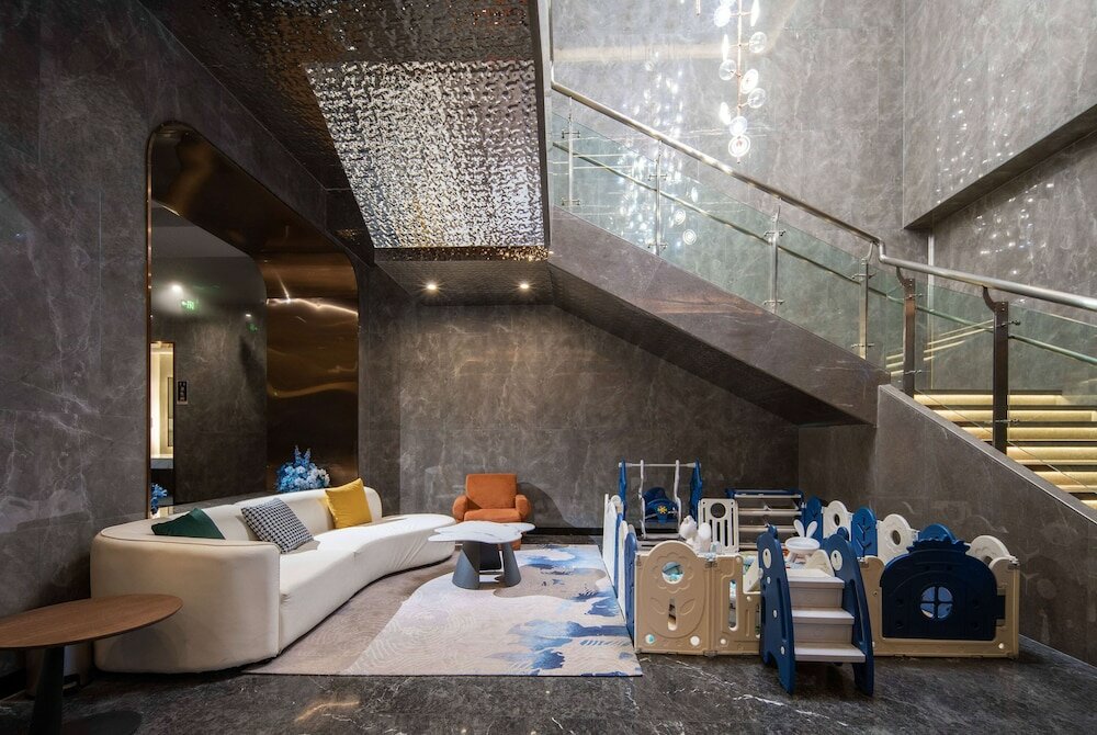 Фото Days Hotel by Wyndham Chongqing Chenjiaping