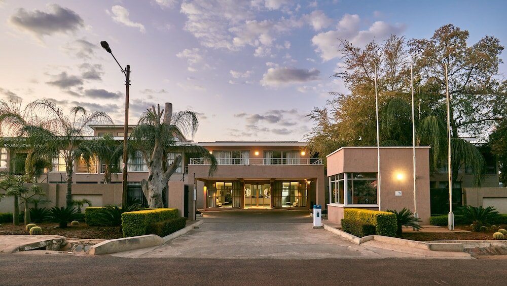 Фото отеля 1