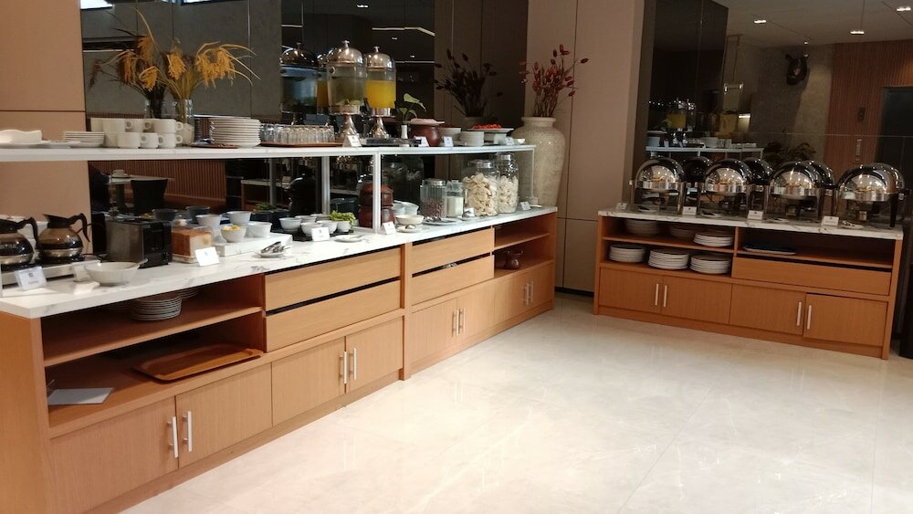 Фото Laxston Hotel by Front One