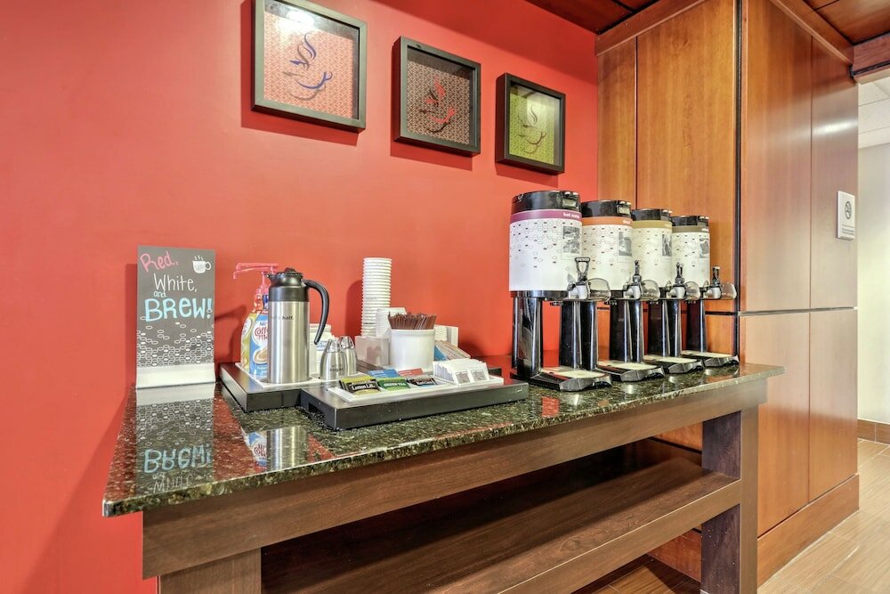 Фото Hampton Inn Batavia