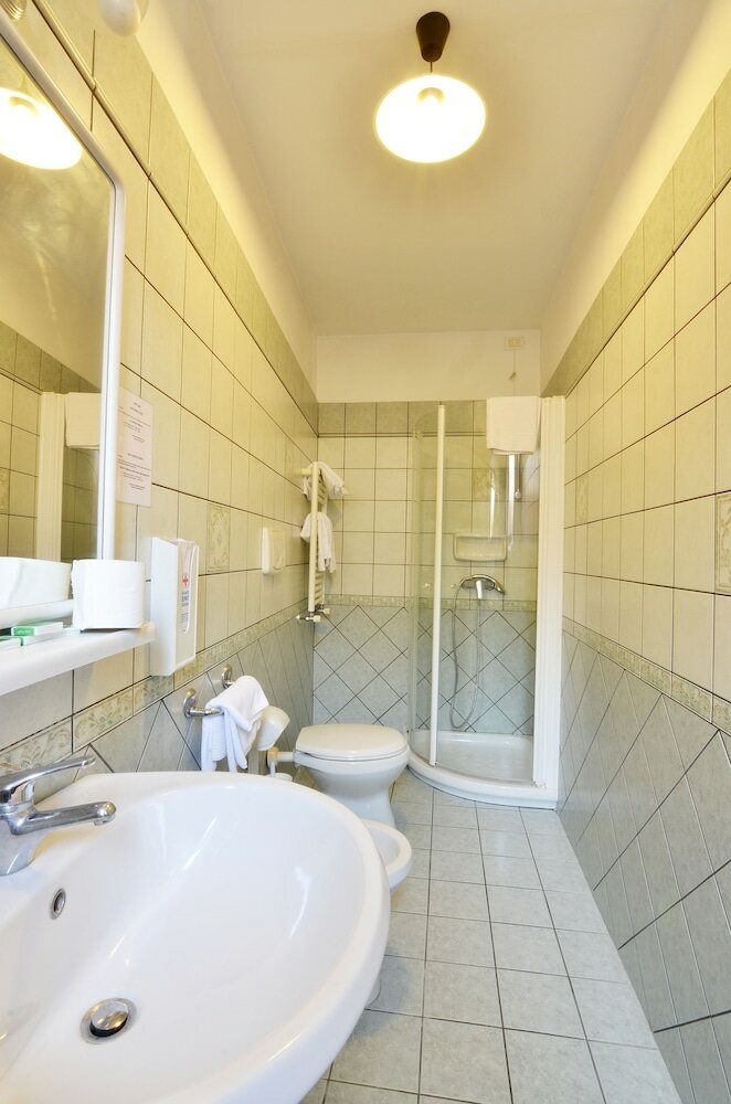 Фото Tirreno Hotel