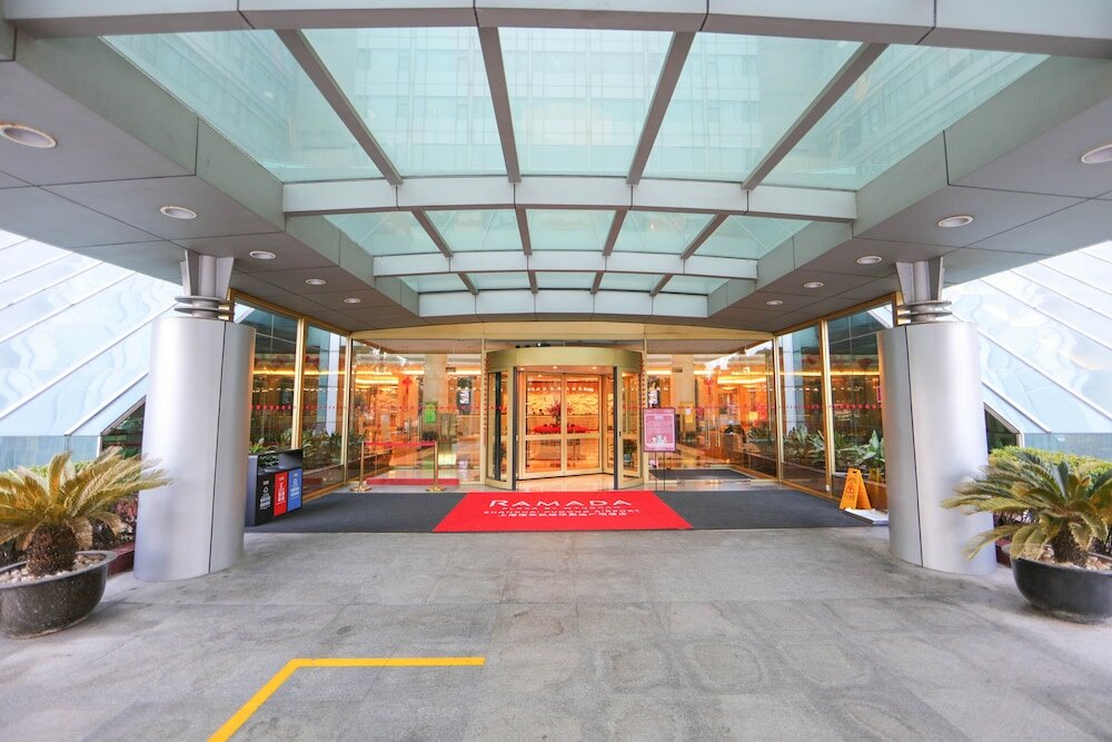 Фото Ramada Plaza by Wyndham Shanghai Pudong Airport