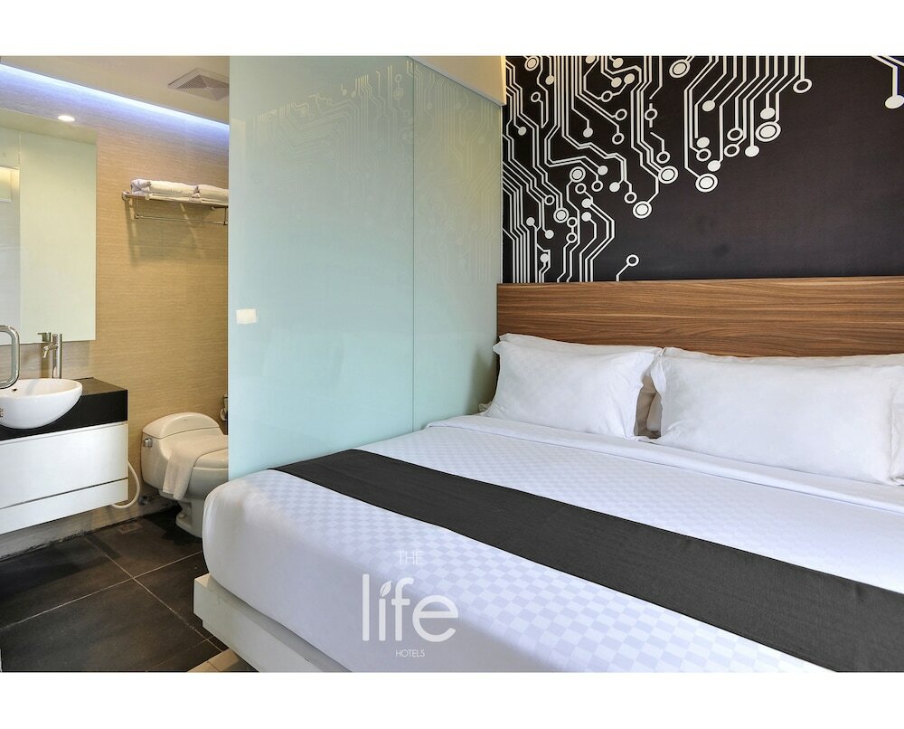 Фото The Life Hotels