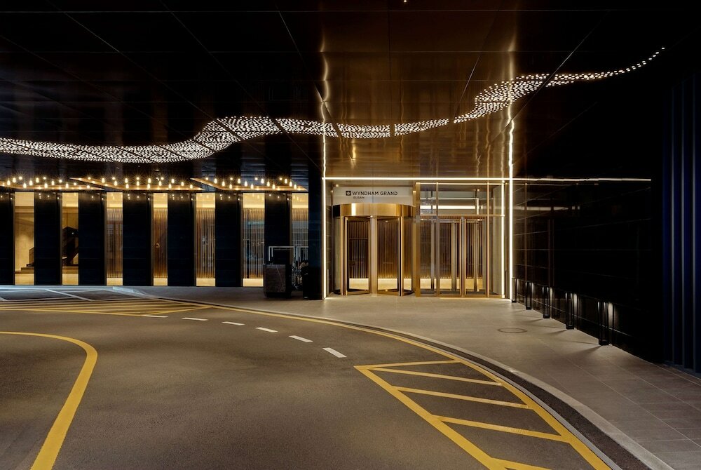 Фото Wyndham Grand Busan Ijin