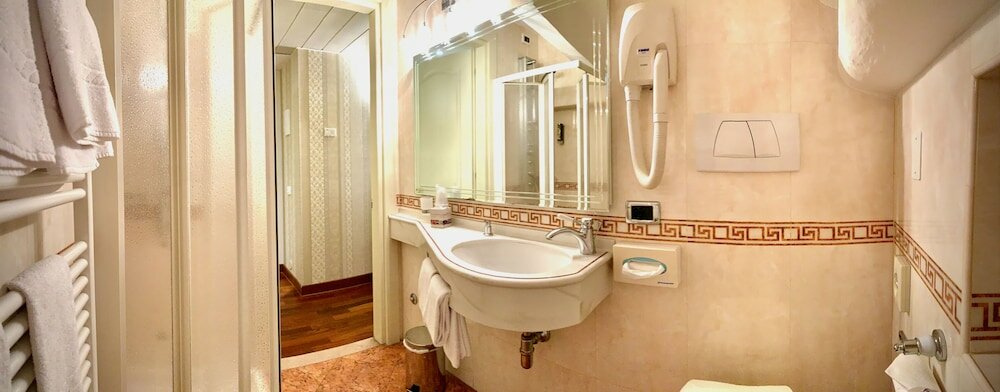 Фото Albergo Ristorante Gardesana S