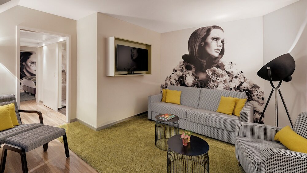 Фото Hotel Indigo - Dusseldorf - Victoriaplatz