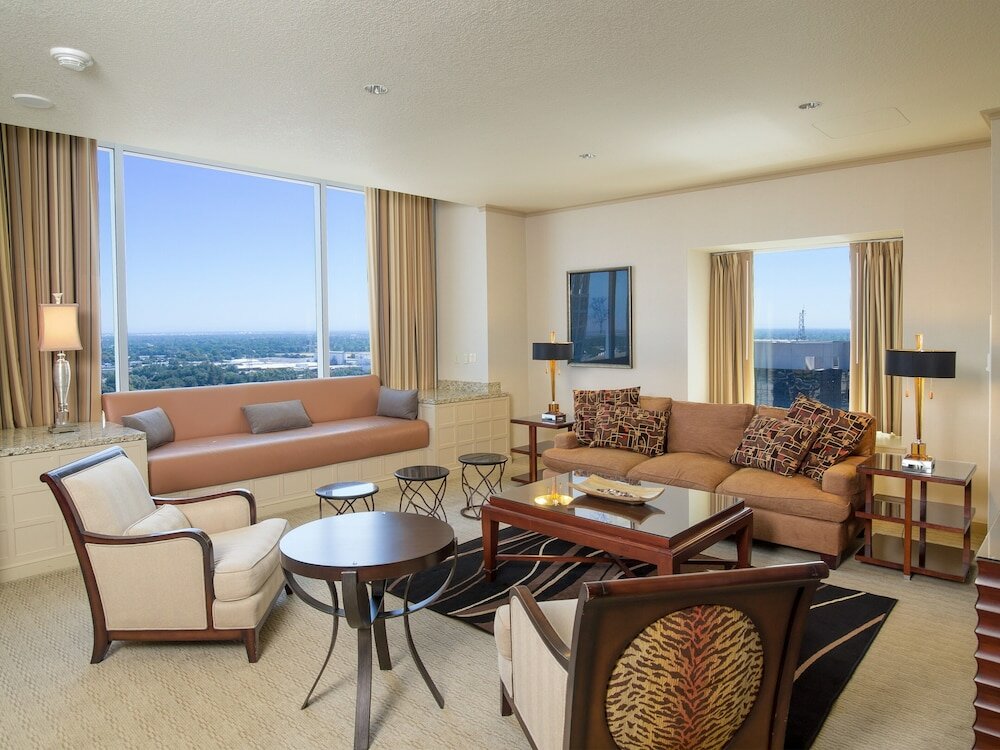 Фото Sheraton Grand Sacramento Hotel