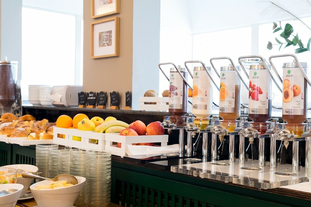 Фото Hotel Pacific