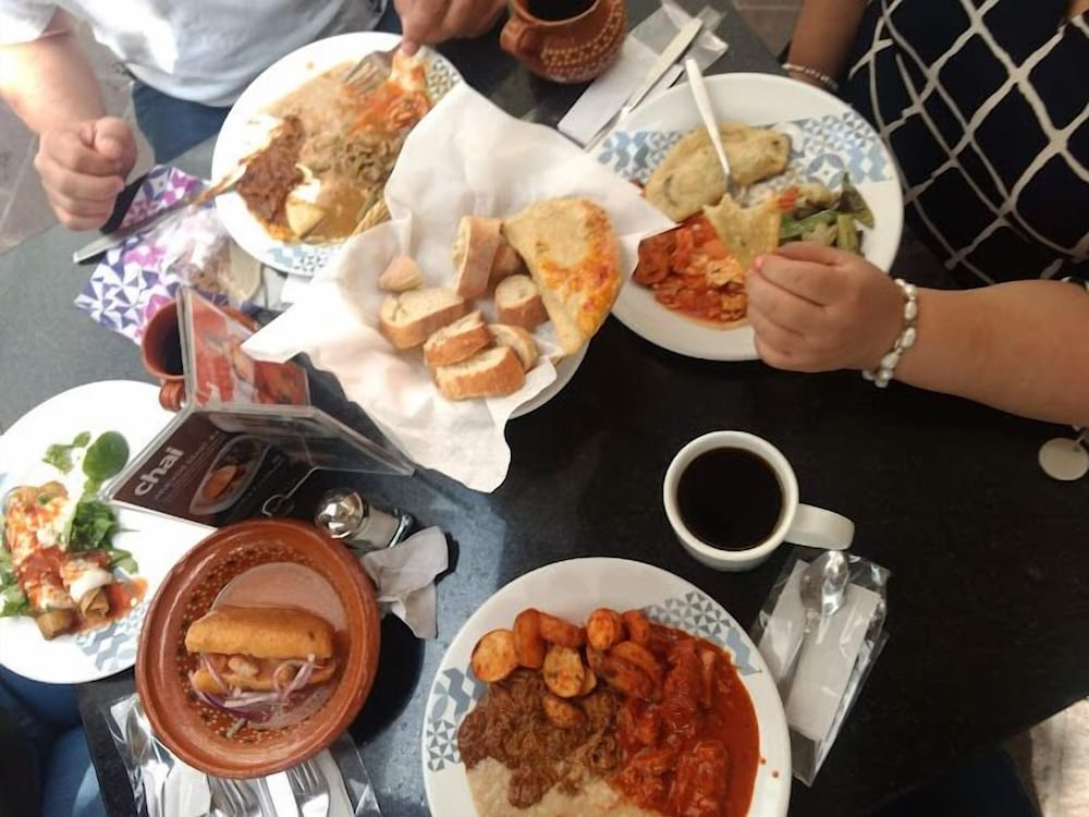 Фото Del Carmen Concept Hotel