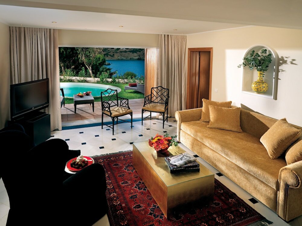 Фото Out Of The Blue Resort & SPA