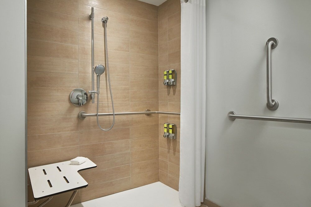 Фото Element Valley Forge