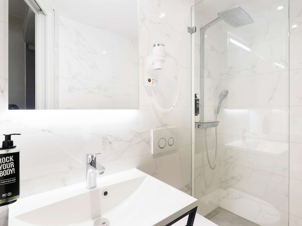 Фото Ibis Styles Amsterdam Central Station